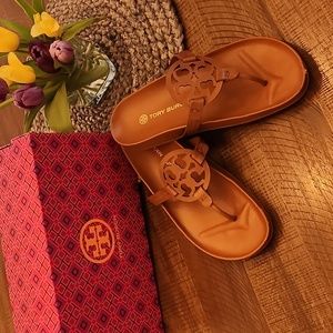 Toryburch Miller cloud calf leather flip flop